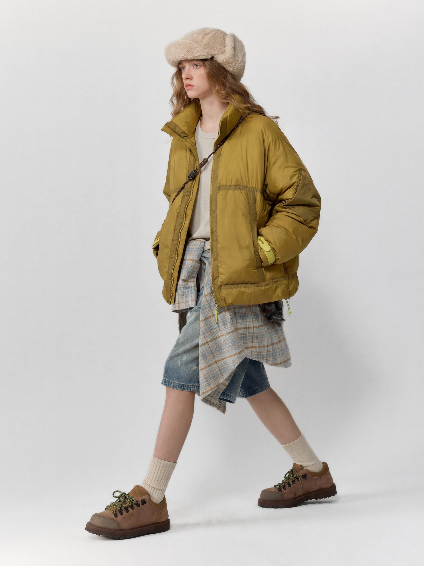 CougarTote - Functional Lightweight White Duck Down Jacket