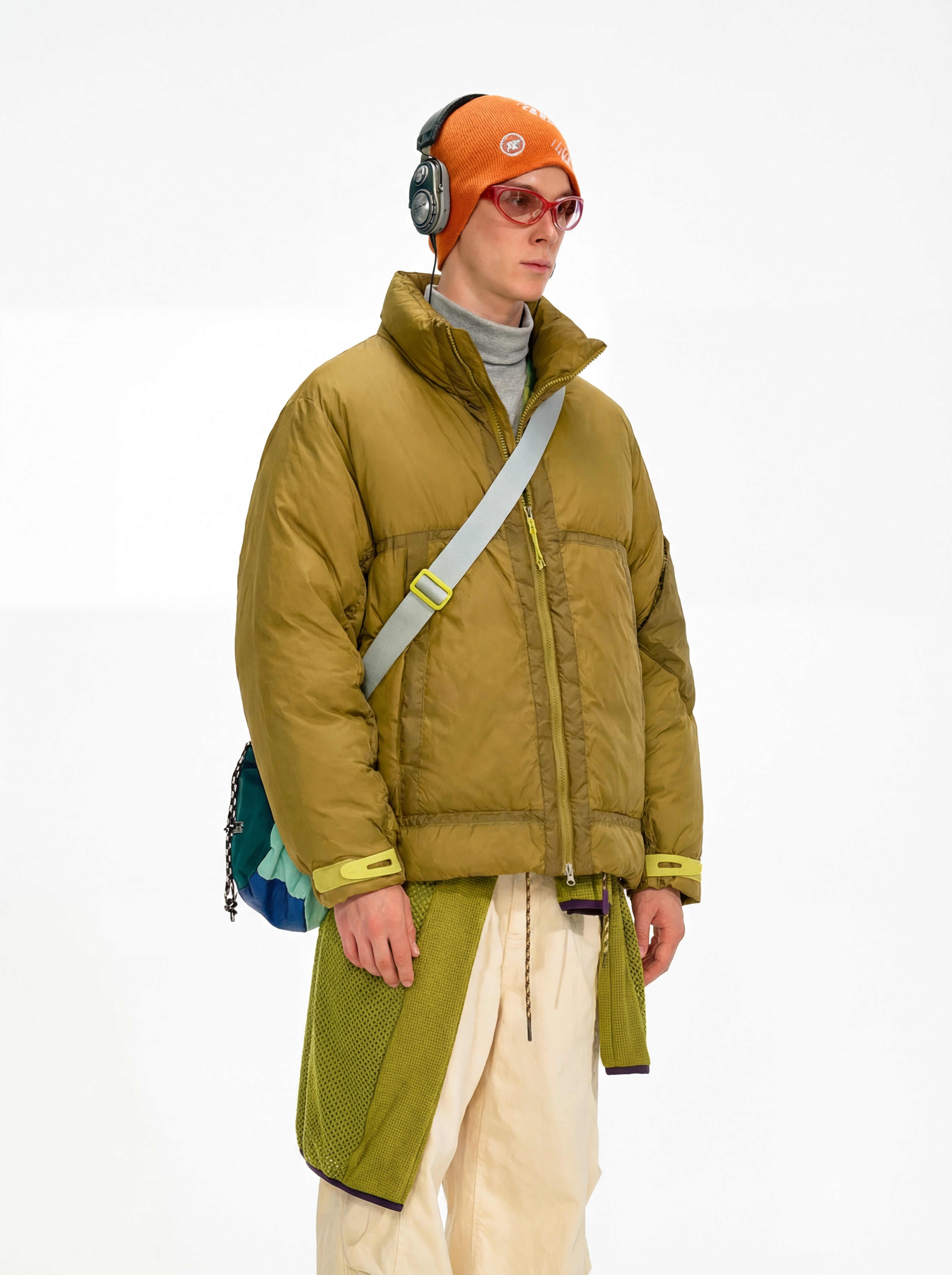 CougarTote - Functional Lightweight White Duck Down Jacket