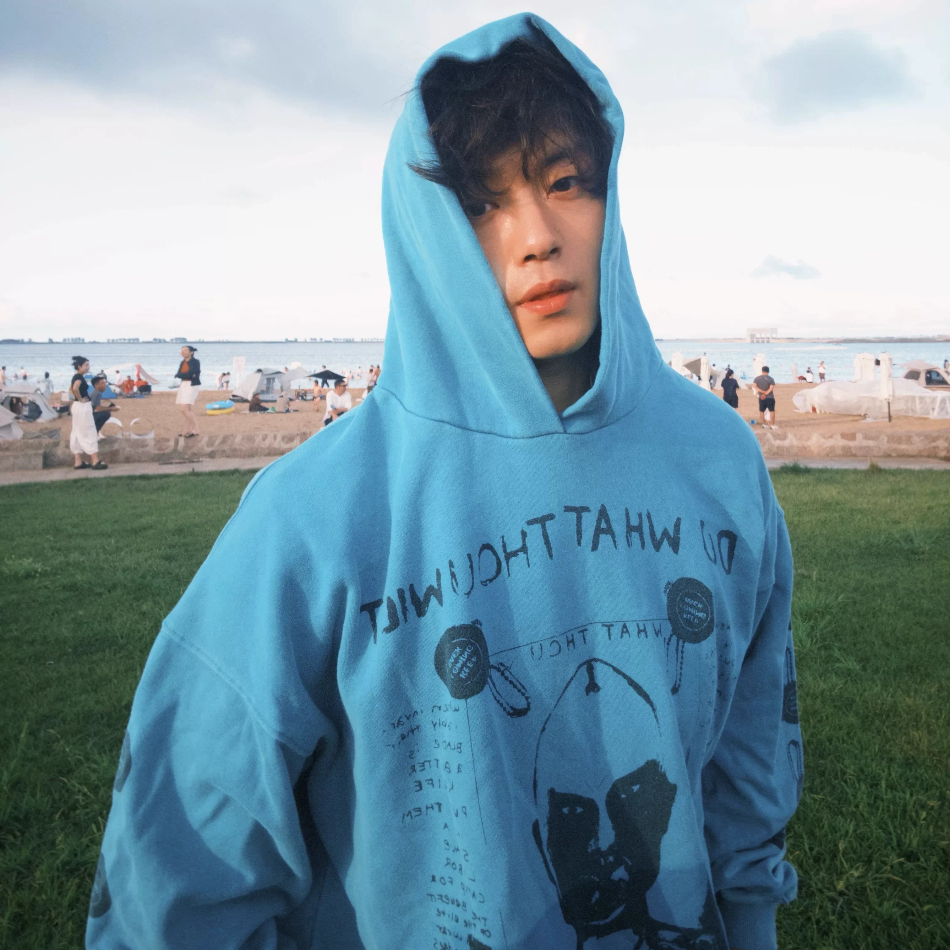 ERD's melancholic second-generation American niche leisure heavyweight wash destroys men's couples' early autumn hooded sweatshirts